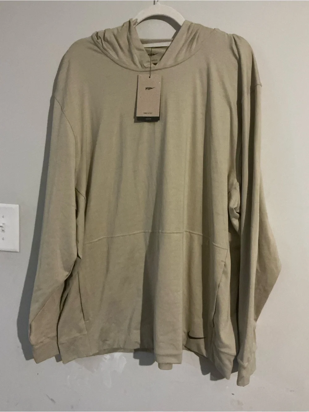 Nike Men’s Light Beige Hooded Sweatshirt